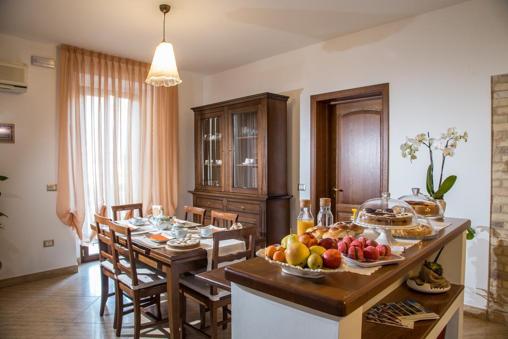 B&B Casa Cavour San Benedetto del Tronto Eksteriør bilde